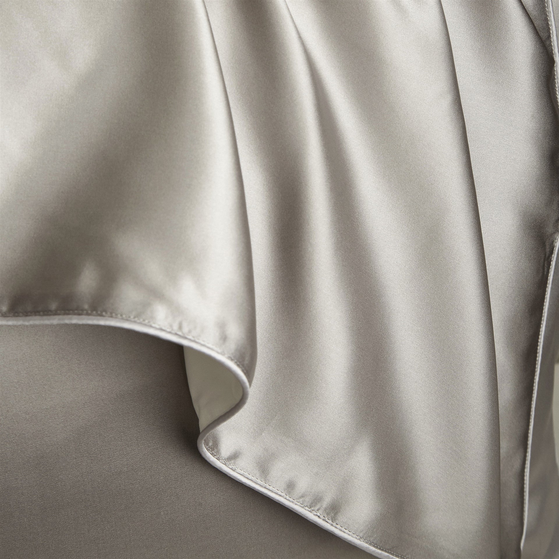 Silk Pillow Case Pure Silk Pillowcase Real Silk Pillowcase Natural Silk Pillowcase | Luxury Home Accessories | Heulog Glow