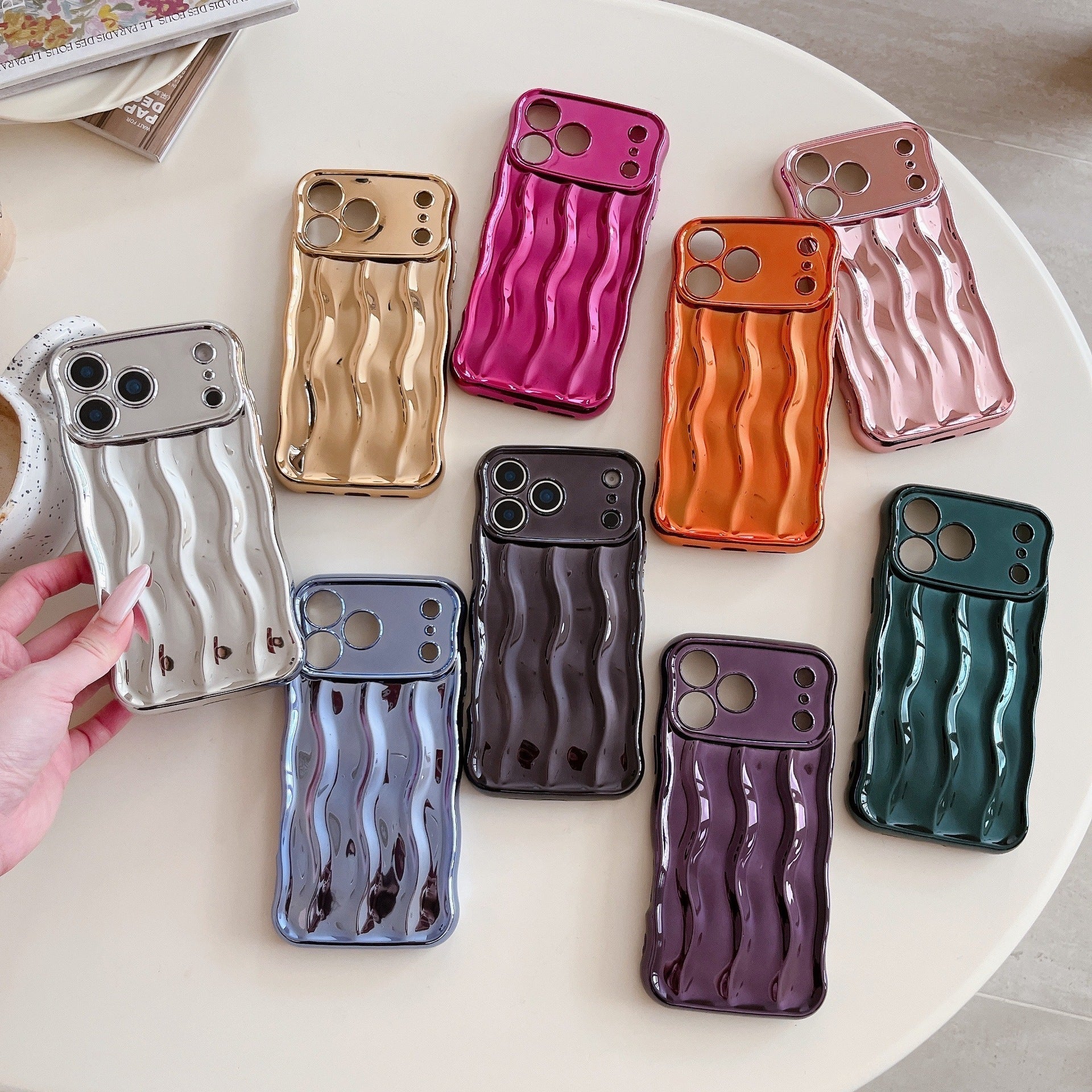 Solid Color Plating Advanced Sense Stripe Phone Case | Luxury Home Accessories | Heulog Glow