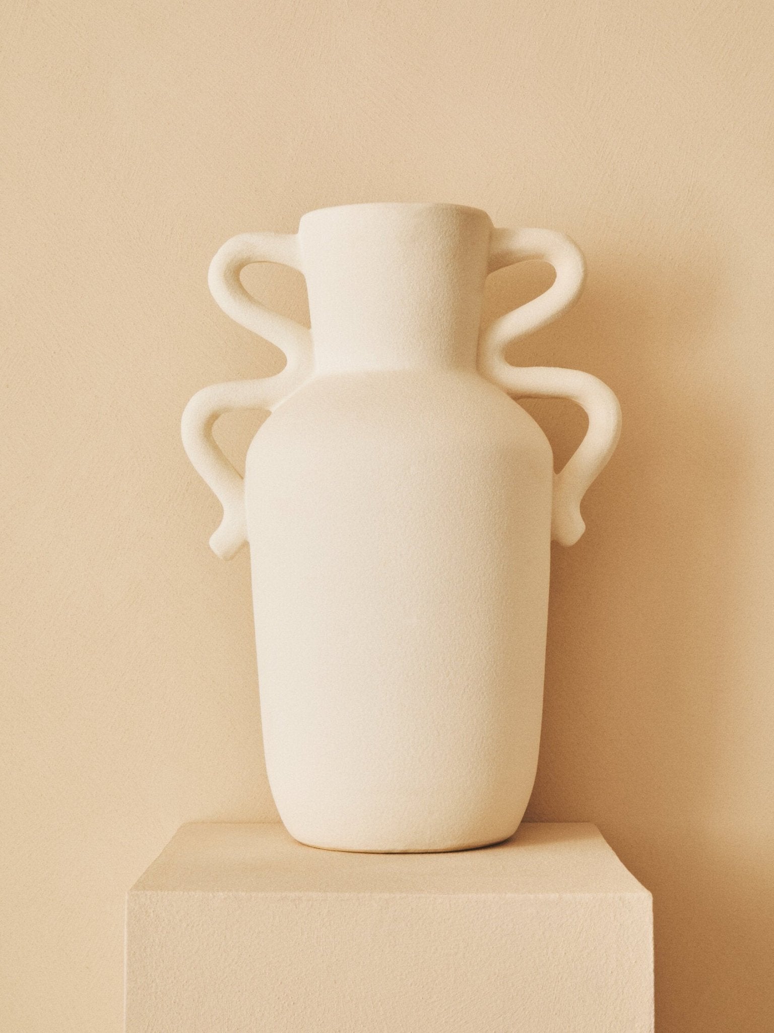Sonata Large White Vase with Abstract Handles | Luxury Home Accessories | Heulog Glow