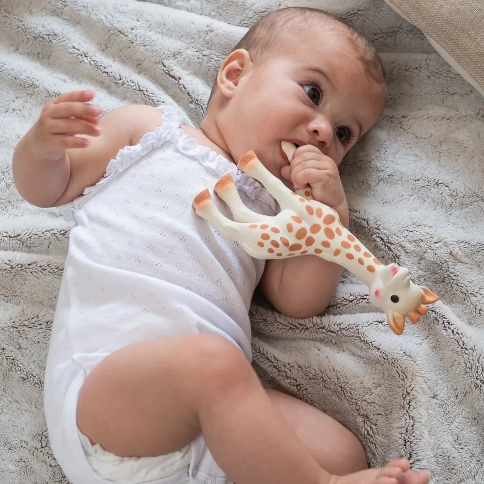 Sophie La Girafe Teether 12+ months | Luxury Home Accessories | Heulog Glow