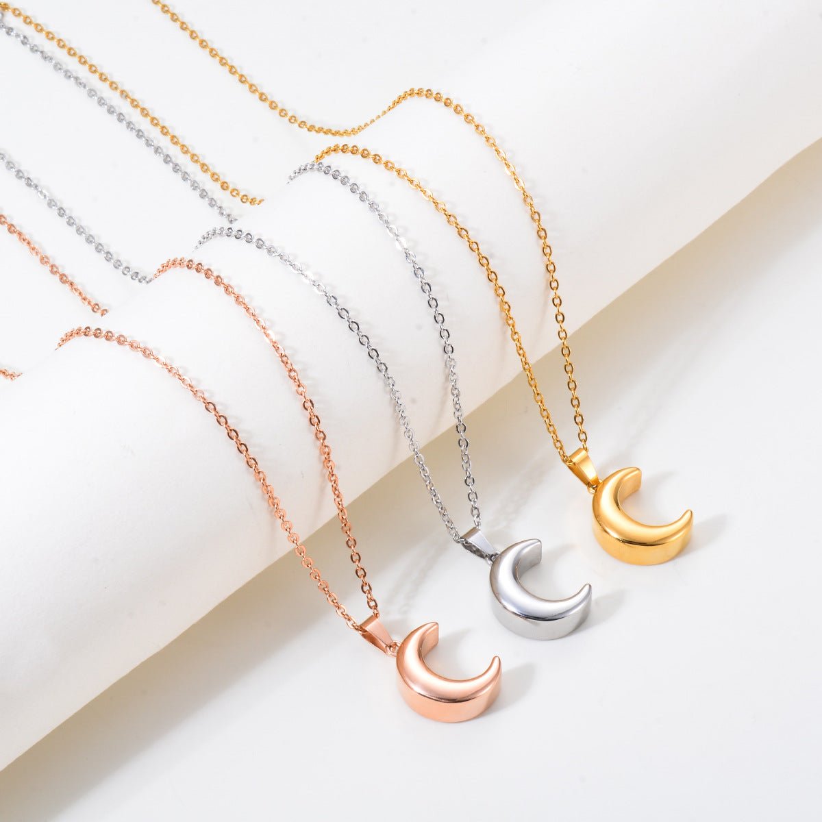 Stainless Steel Moon-Shaped Perfume Bottle Ash Pendant Necklace | Luxury Home Accessories | Heulog Glow