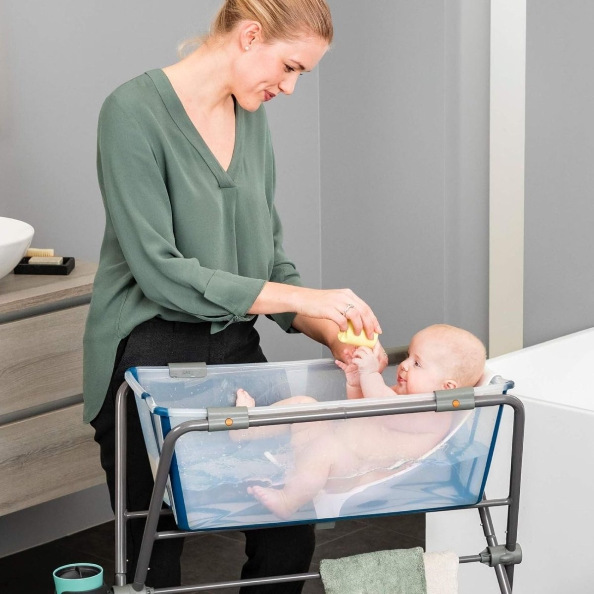 Stokke Flexi Bath Flexi Stand - Grey | Luxury Home Accessories | Heulog Glow