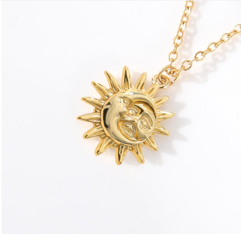 Sun Pendant Necklace Women Gold Plated 18K | Luxury Home Accessories | Heulog Glow