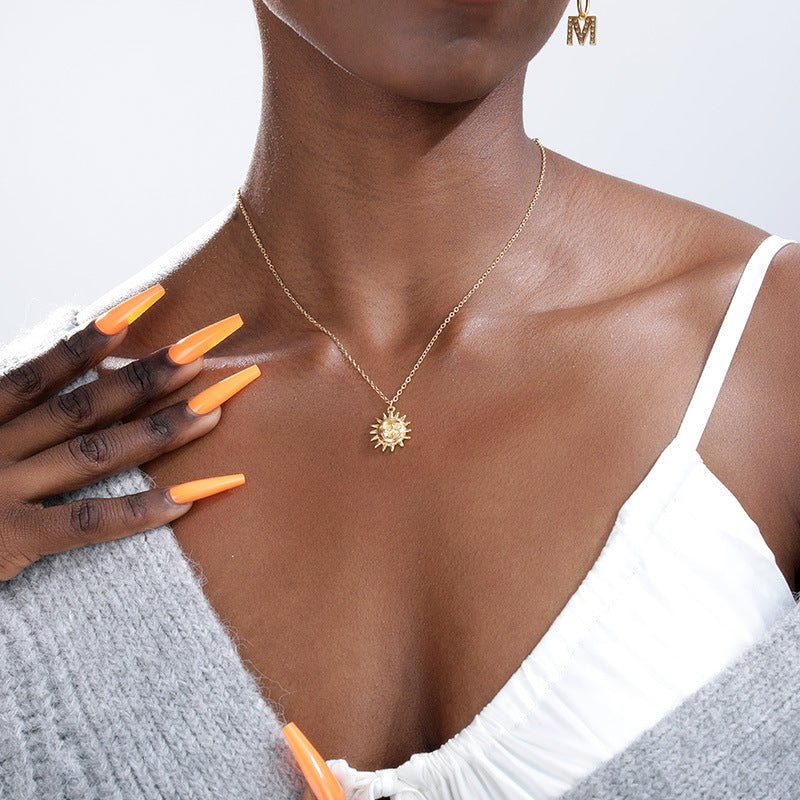 Sun Pendant Necklace Women Gold Plated 18K | Luxury Home Accessories | Heulog Glow