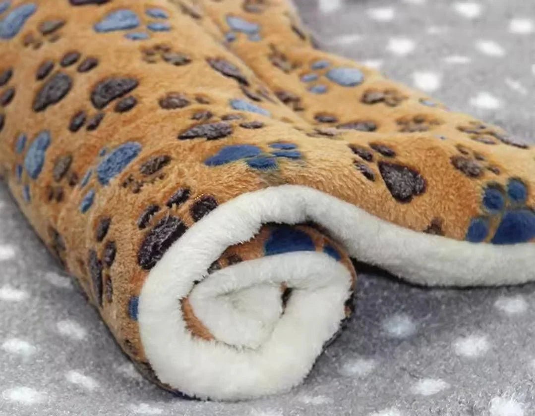 Super Soft Cushion Bed Blanket | Luxury Home Accessories | Heulog Glow