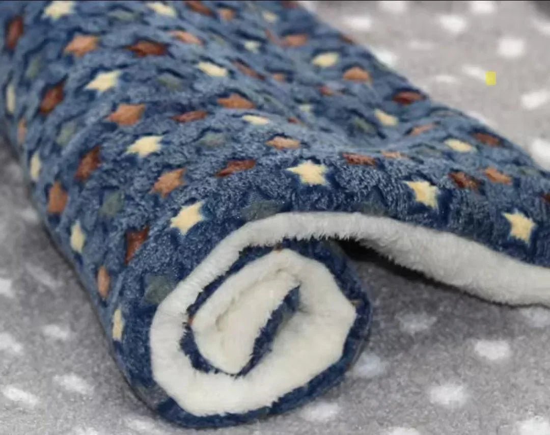 Super Soft Cushion Bed Blanket | Luxury Home Accessories | Heulog Glow