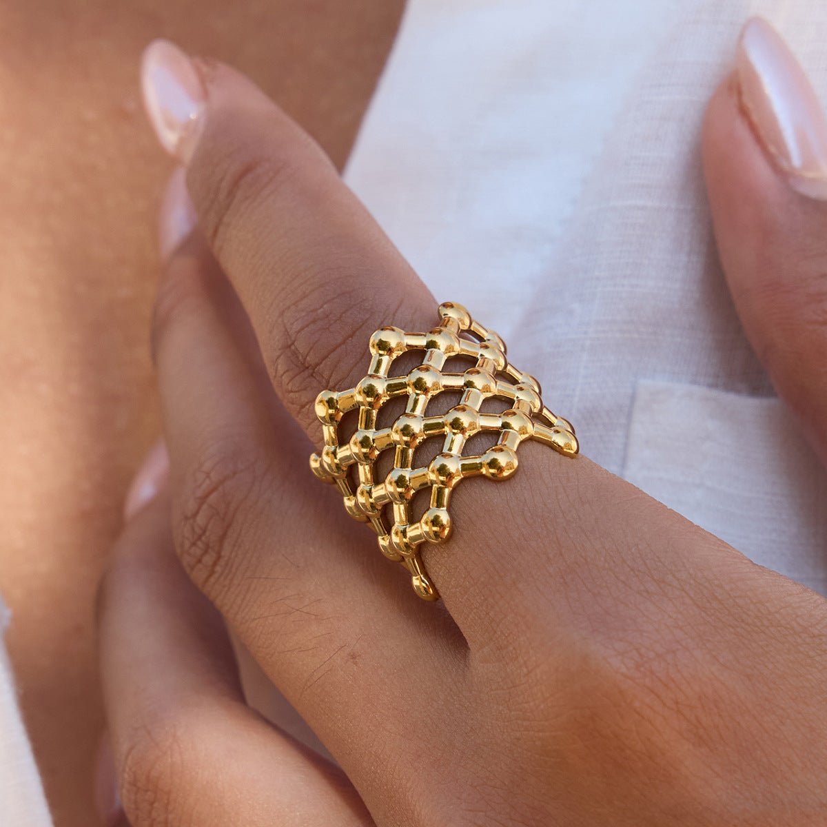 Titanium Steel Does Not Fade Exaggerated Women's Ring | Luxury Home Accessories | Heulog Glow