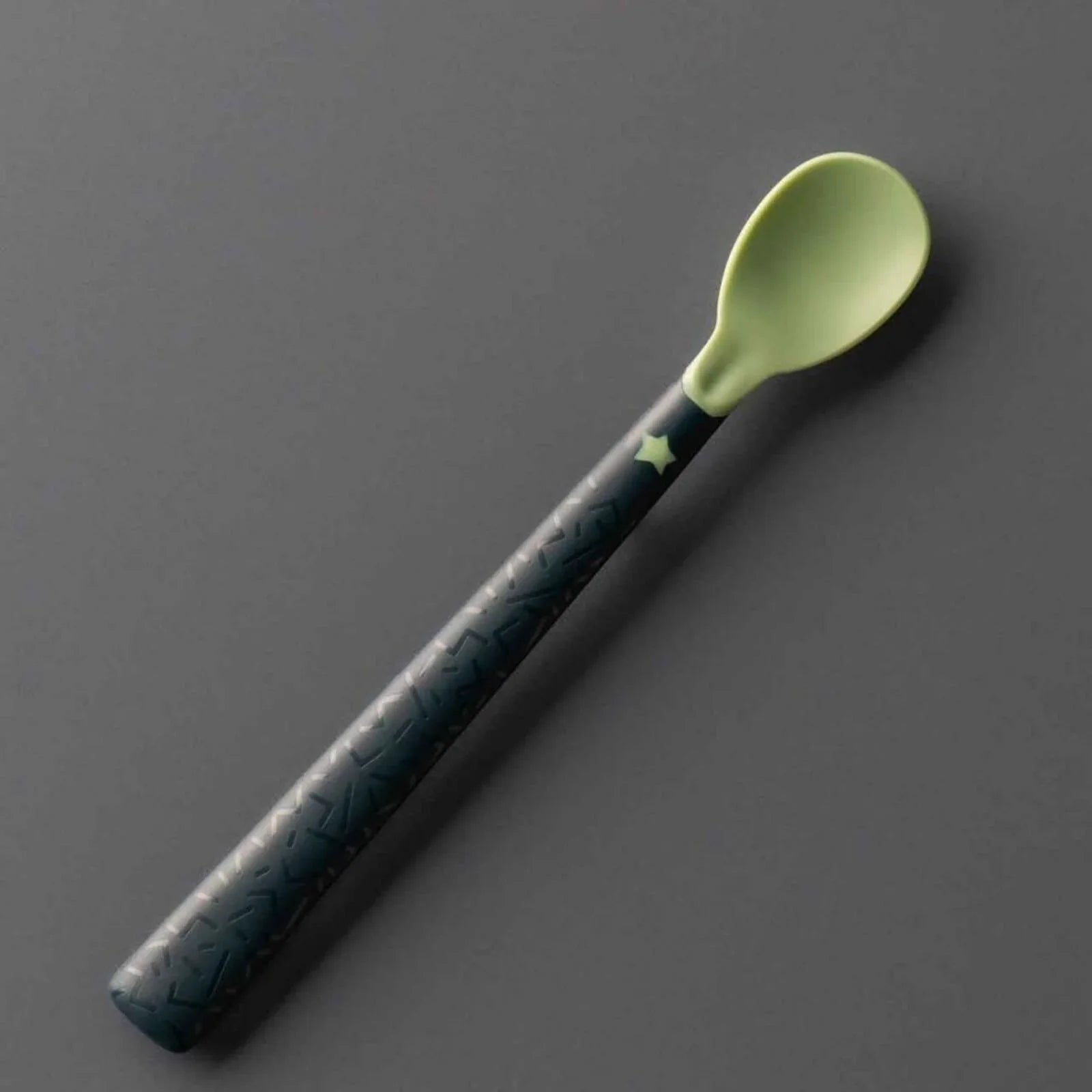 Tommee Tippee Design Weaning Spoons Pack of 5 | Luxury Home Accessories | Heulog Glow