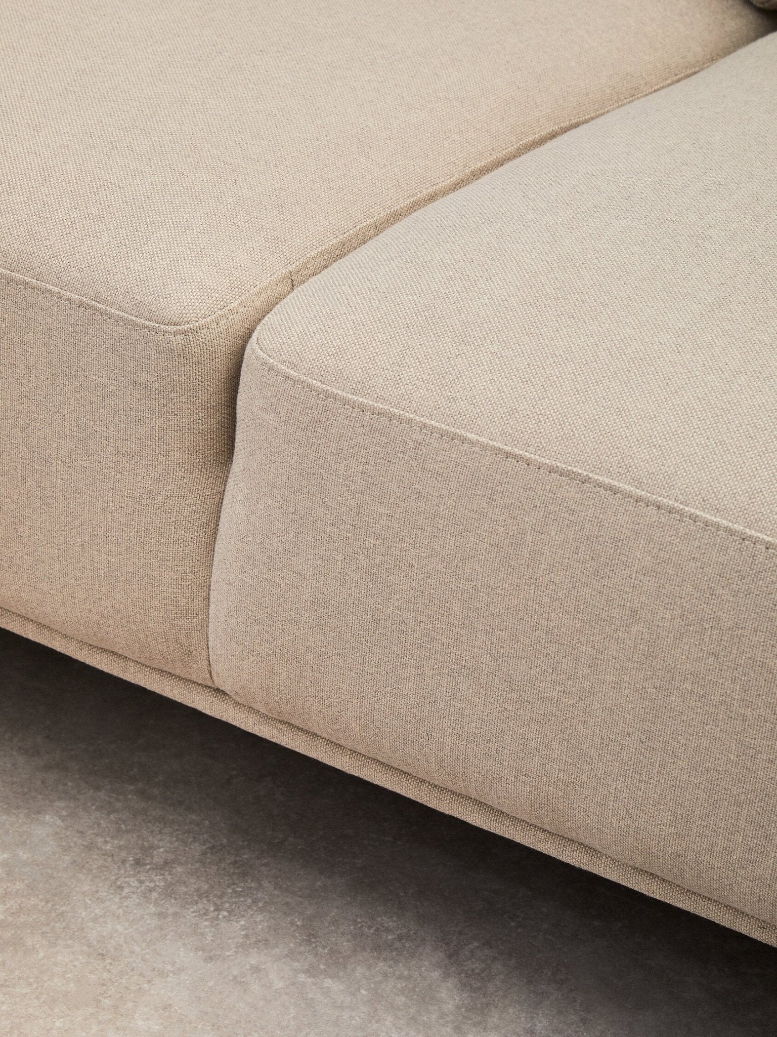 Toulon 3 Seat Natural Fabric Right Chaise Sofa | Luxury Home Accessories | Heulog Glow