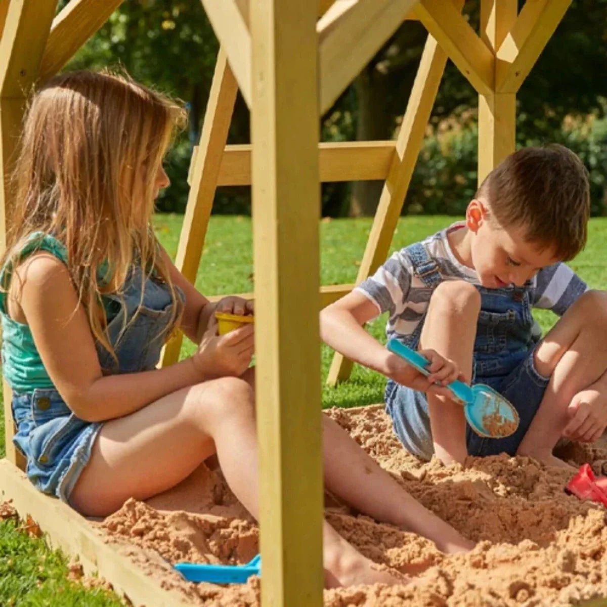 TP Treehouse Set with Slide & Bluey Quadpod Single Swing | Luxury Home Accessories | Heulog Glow