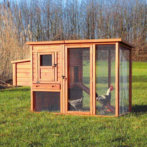 Trixie Chicken Coop with Enclosure | Luxury Home Accessories | Heulog Glow