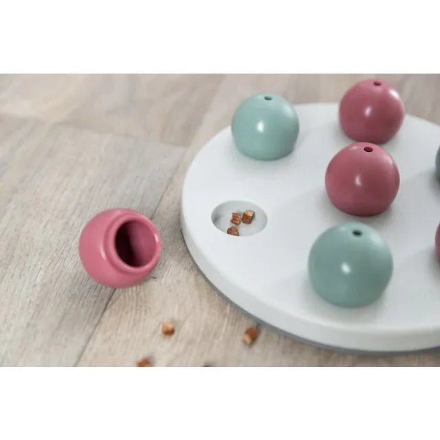 Trixie Solitaire Strategy Game | Luxury Home Accessories | Heulog Glow