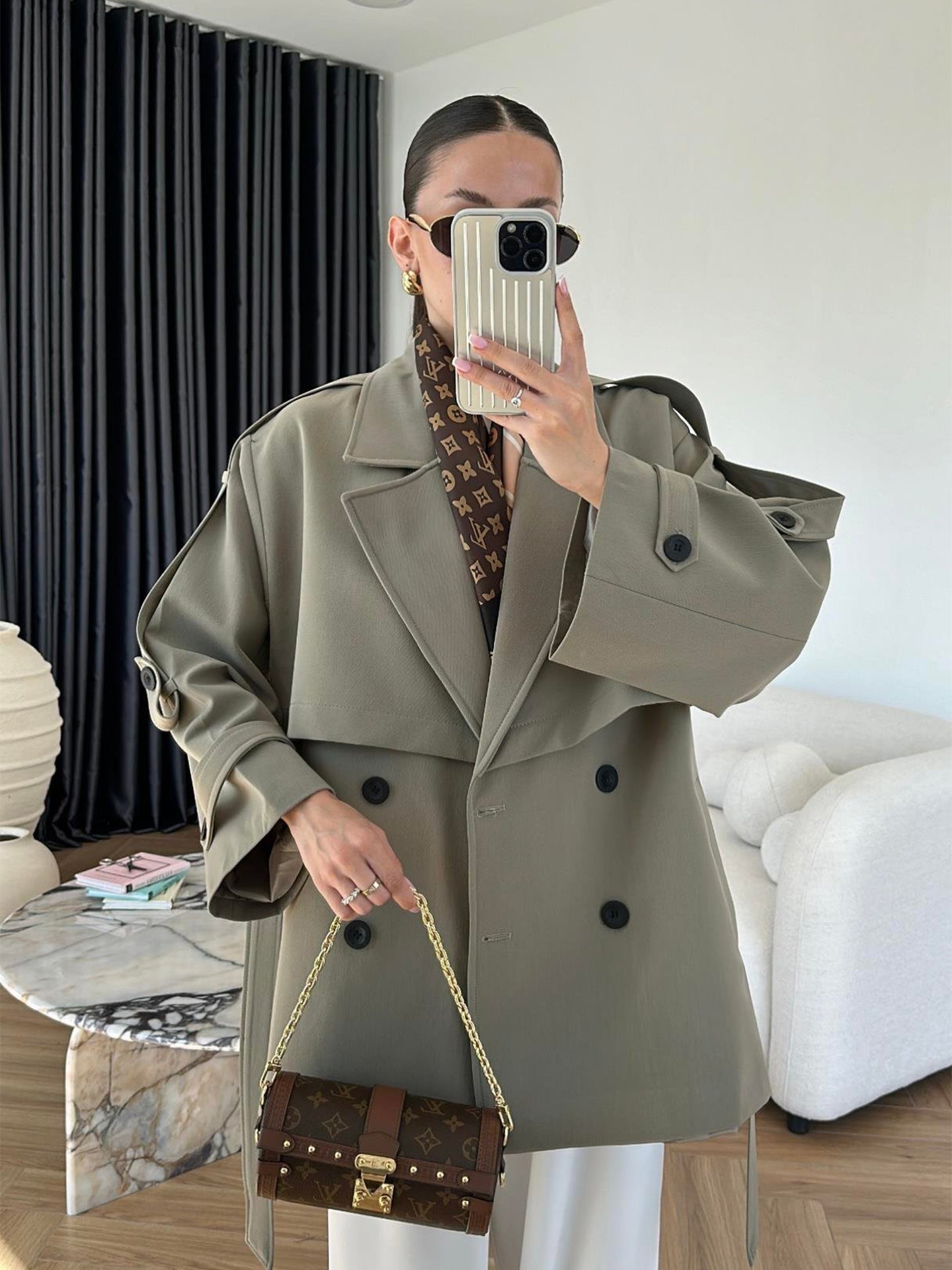 Turn-down Collar Fitted Waist Figure-flattering Elegant Single-breasted Trench Coat | Luxury Home Accessories | Heulog Glow