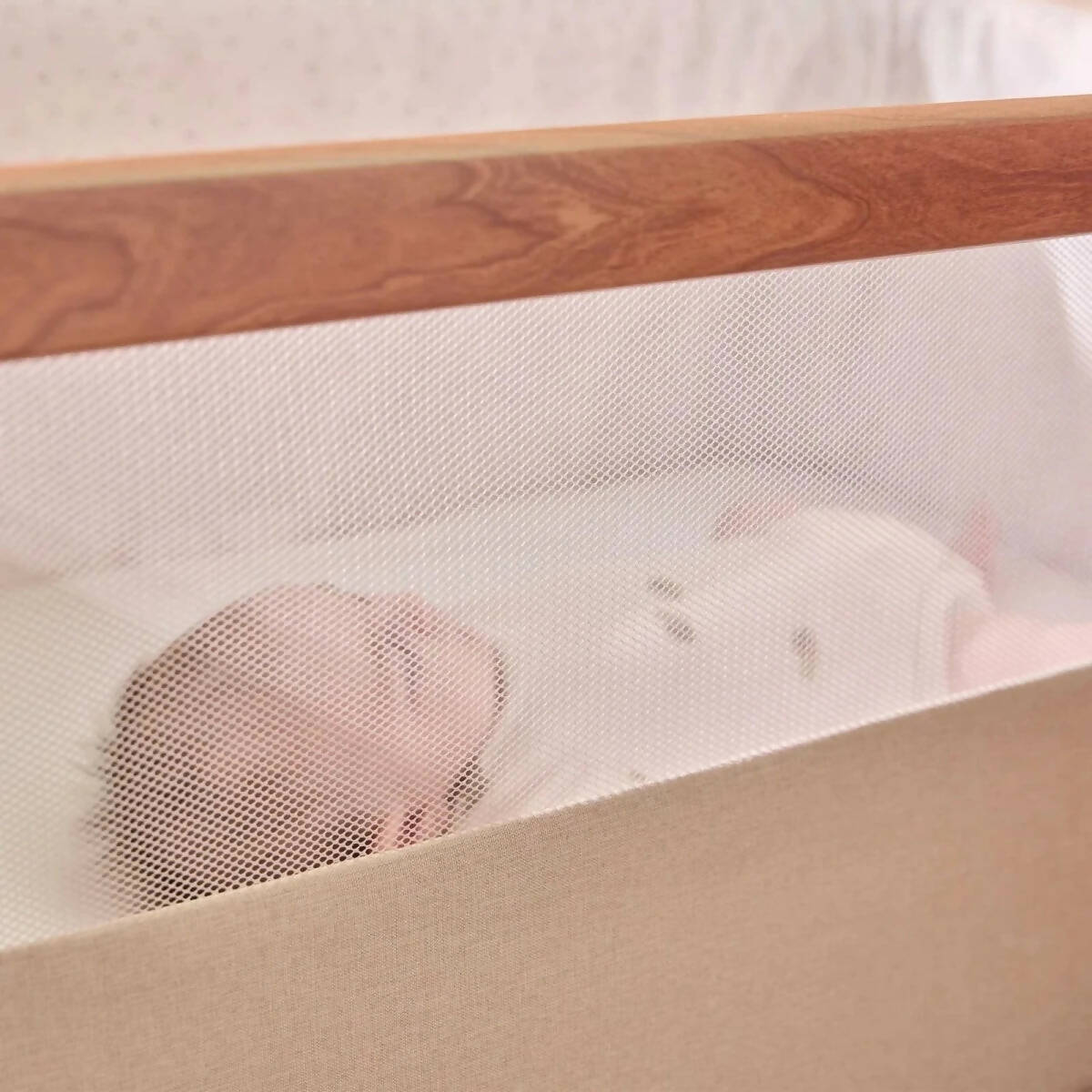 Tutti Bambini Cozee Bedside Crib - Scandinavian Walnut/Ecru | Luxury Home Accessories | Heulog Glow