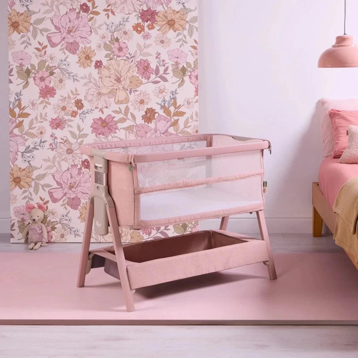 Tutti Bambini CoZee Zen Bedside Crib - Blush | Luxury Home Accessories | Heulog Glow