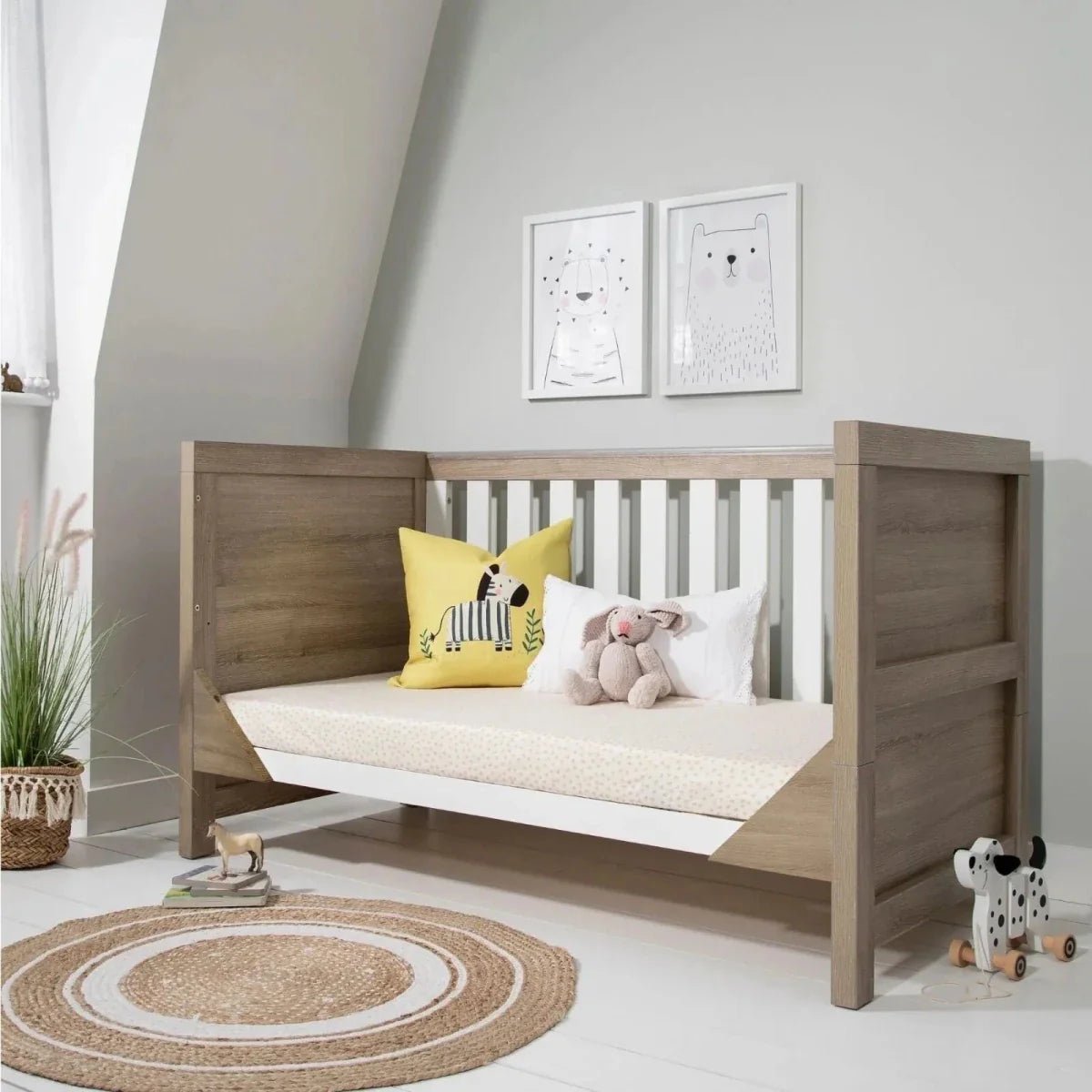Tutti Bambini Modena 3-in-1 Cot Bed - White/Oak | Luxury Home Accessories | Heulog Glow