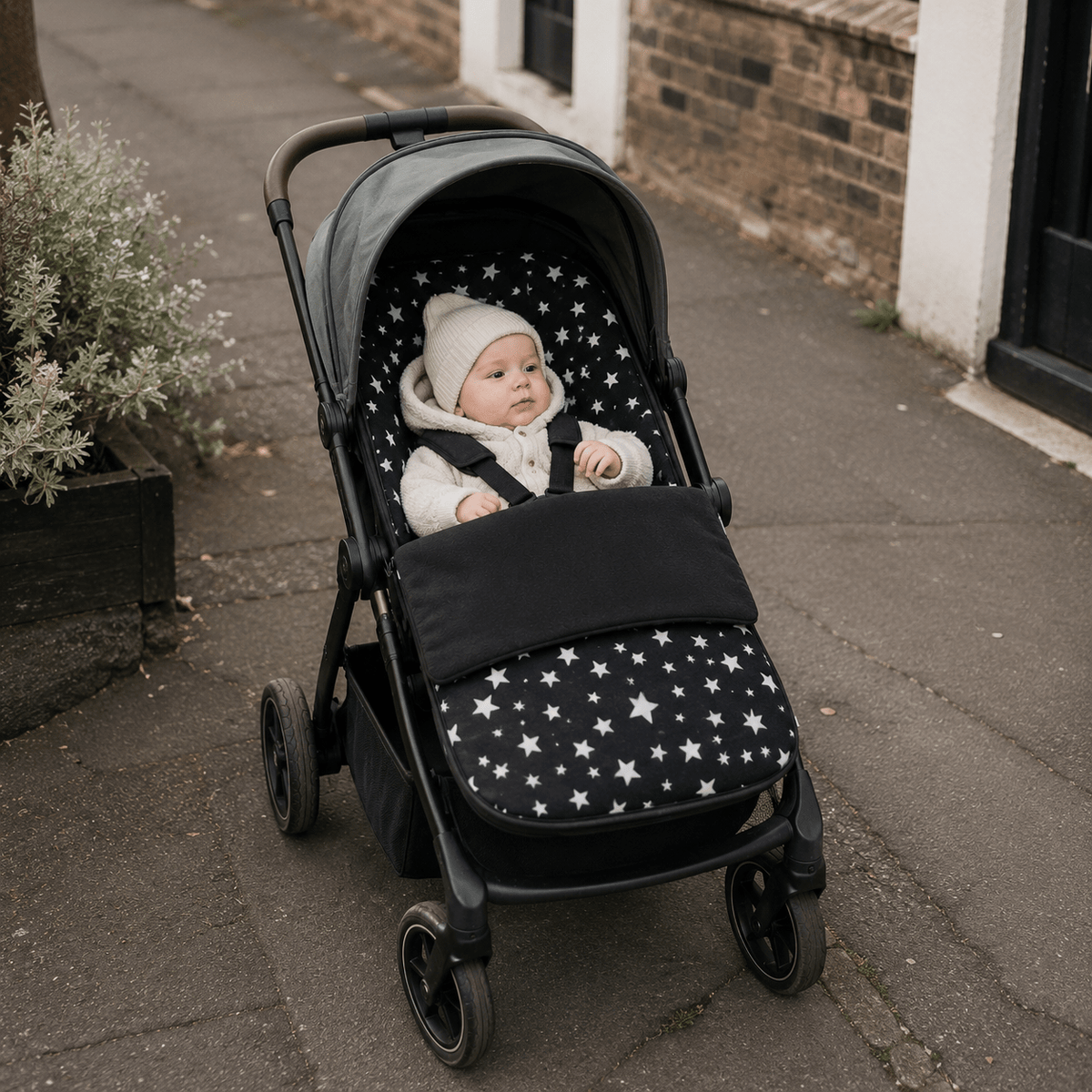 Universal Fleece Pushchair Footmuff / Cosy Toes - Fits All Pushchairs / Prams And Buggies | Luxury Home Accessories | Heulog Glow