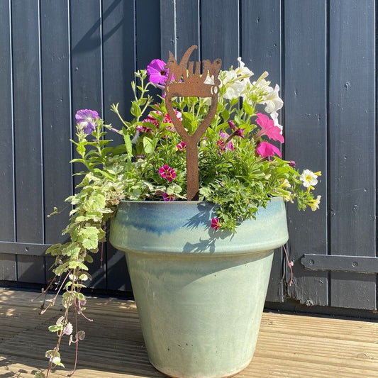 Rusty Metal Mum On A Spade Garden Decoration, Mothers Day Present, Unique Gift, Pot Decor, Gardening Statue, Art, Feature, Display