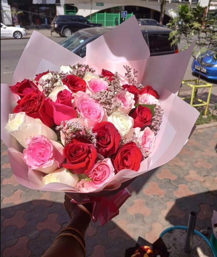 Valentine's Day Gift For Girlfriend Rose Bouquet | Luxury Home Accessories | Heulog Glow