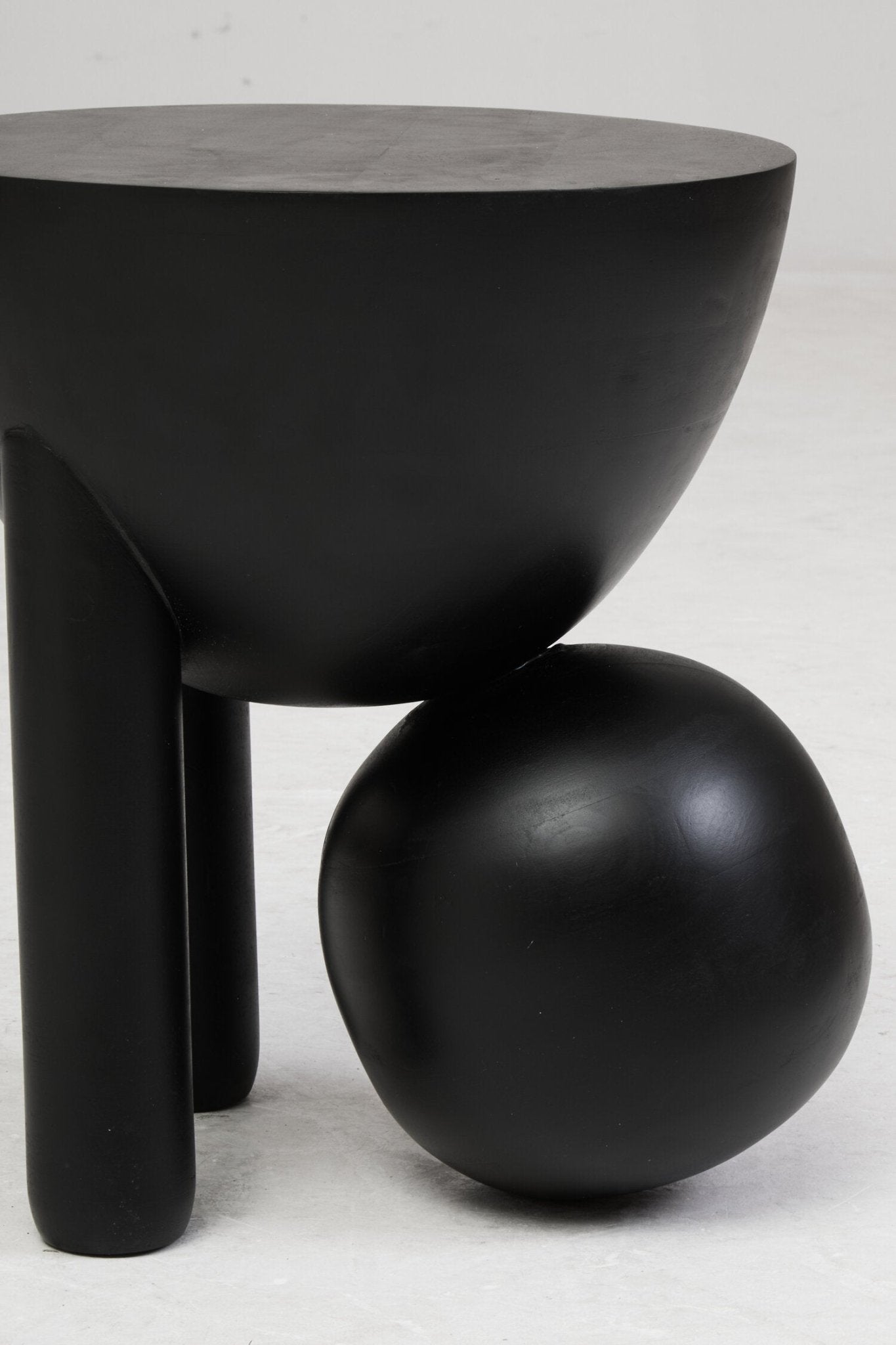 Walsa Black Finish Mango Wood Ball Detail Side Table | Luxury Home Accessories | Heulog Glow