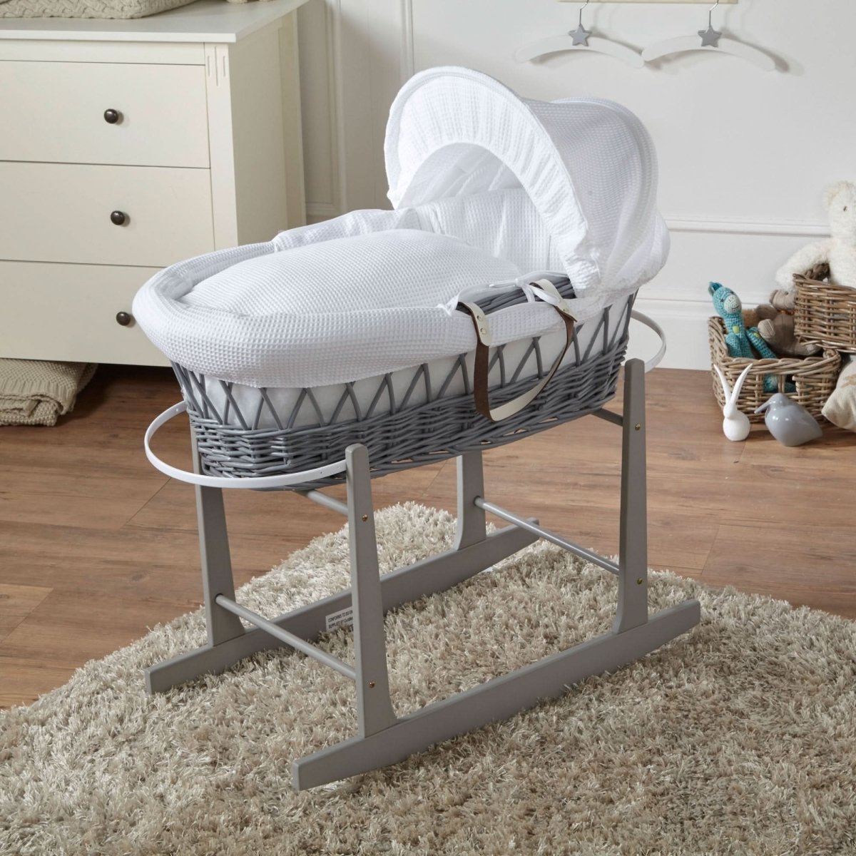White Waffle Grey Wicker Baby Moses Basket With Stand | Luxury Home Accessories | Heulog Glow