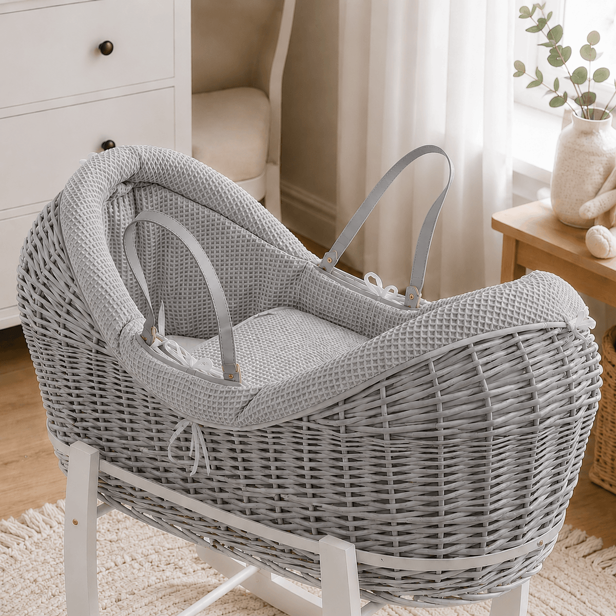 Wicker Deluxe Pod Baby Moses Basket With Stand | Luxury Home Accessories | Heulog Glow