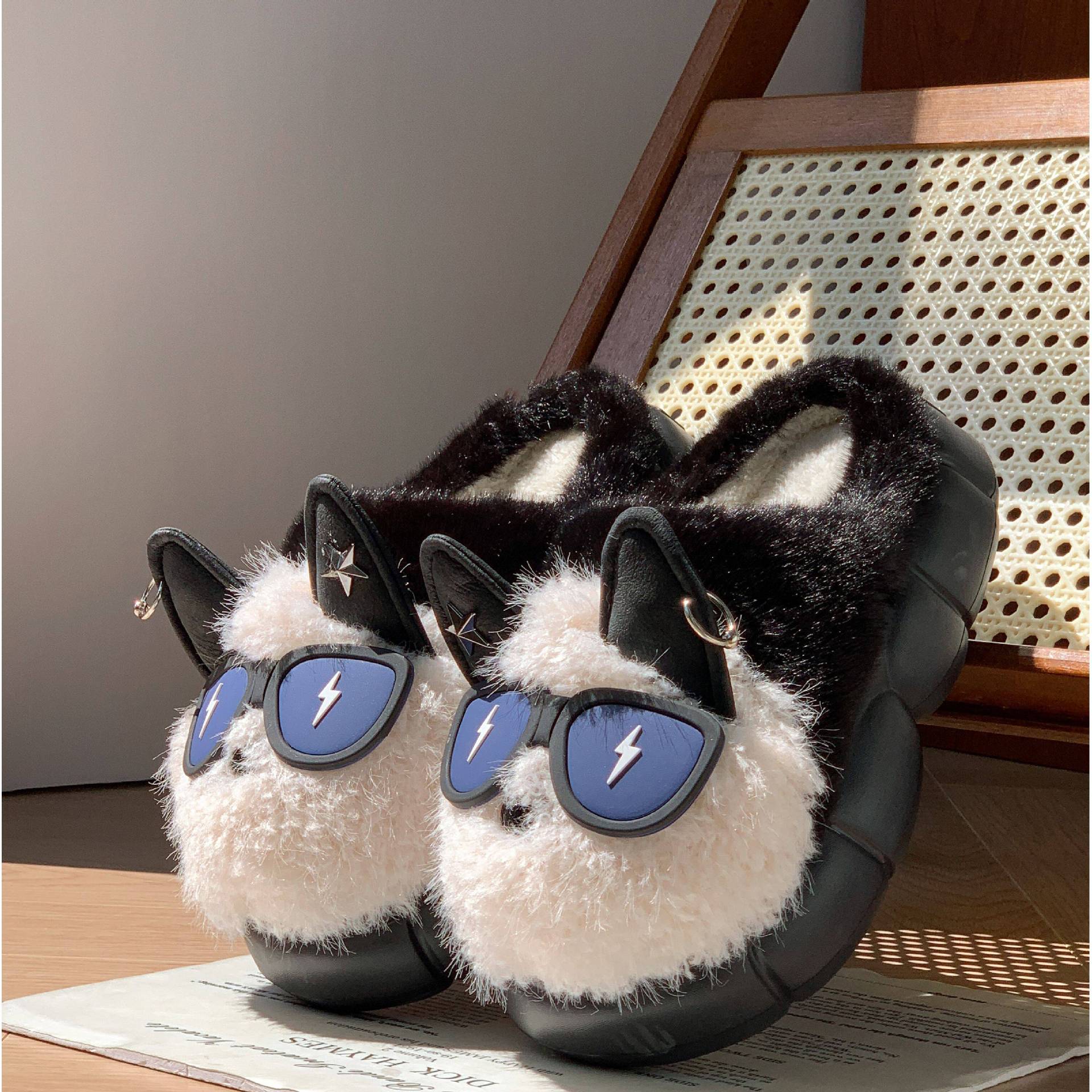 Women's Thick-soled Non-slip Cute Puppy Cotton Slippers | Luxury Home Accessories | Heulog Glow