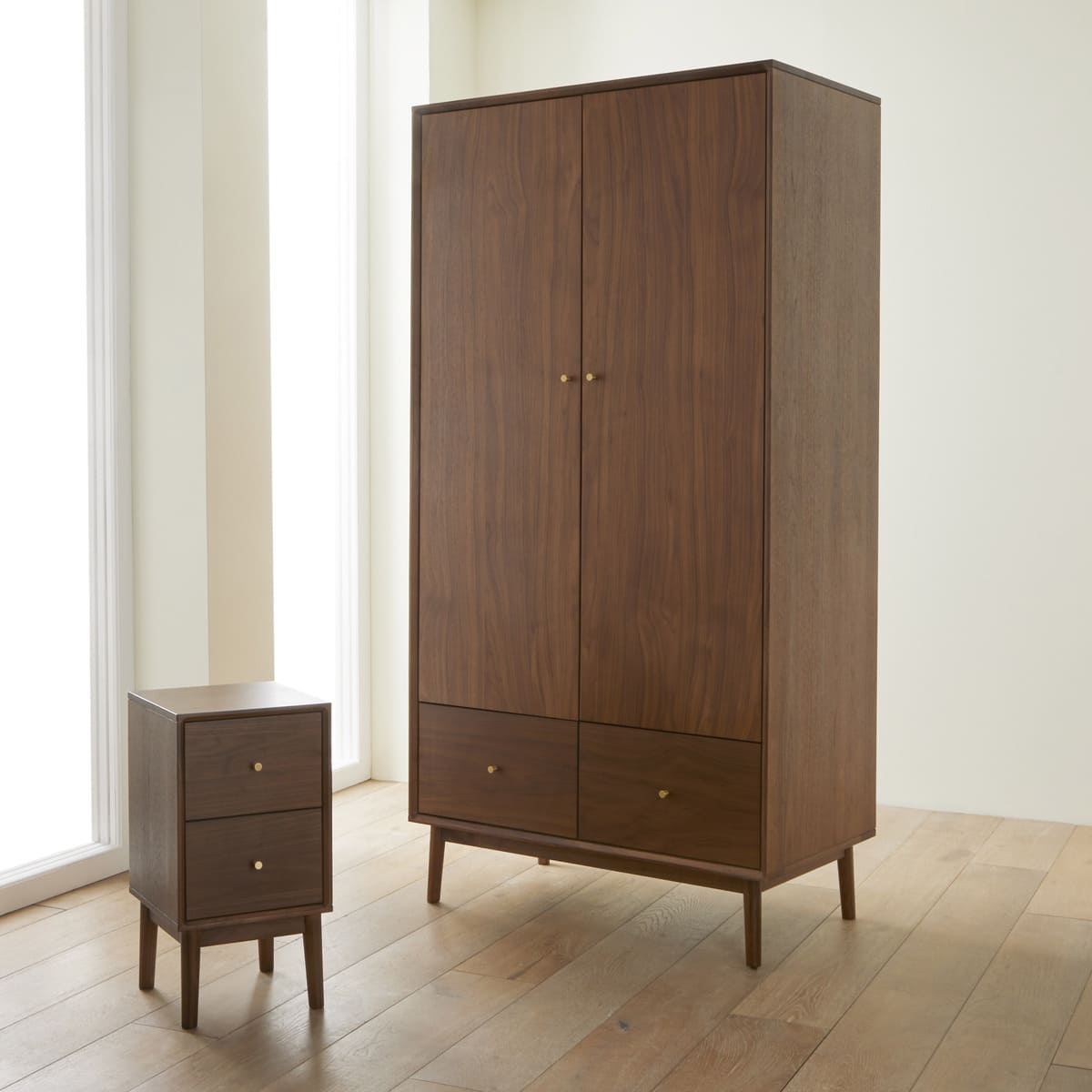 Wright Narrow Walnut Bedside Table | Luxury Home Accessories | Heulog Glow