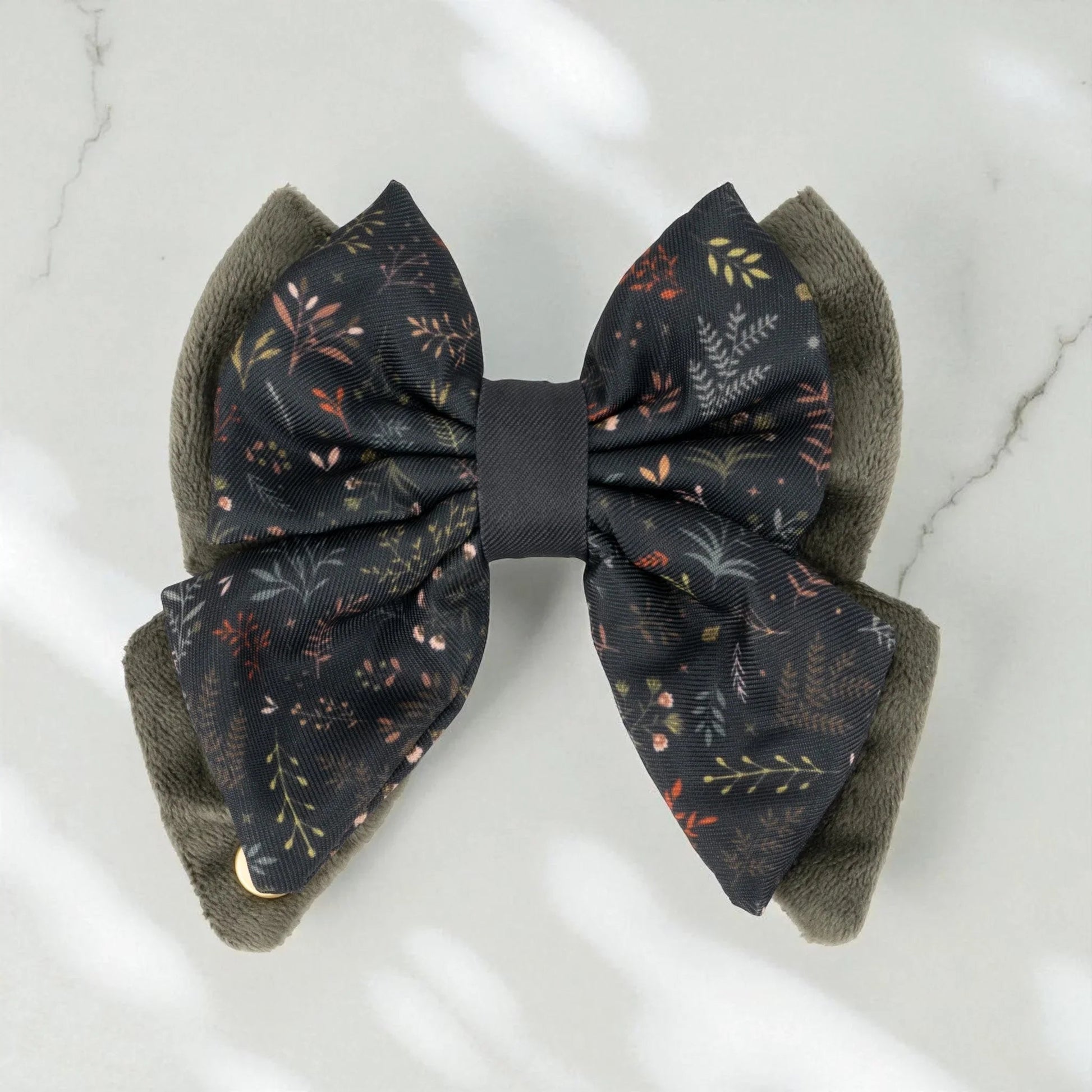 Wyld Cub - Dog Butterfly Bow Tie: Chiswick Ravenwood | Luxury Home Accessories | Heulog Glow