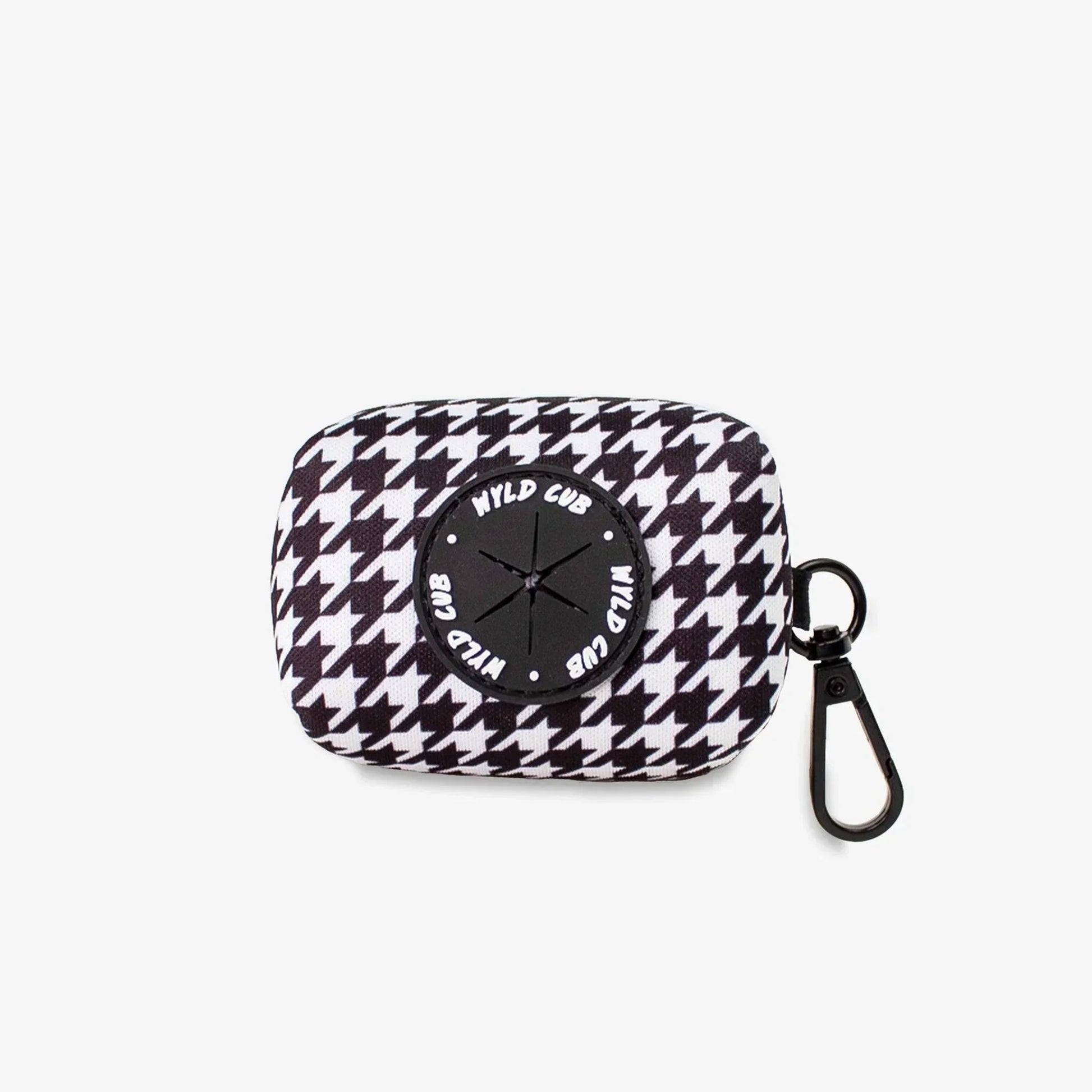 Wyld Cub - Dog Poop Bag Holder: Knightsbridge Houndstooth | Luxury Home Accessories | Heulog Glow