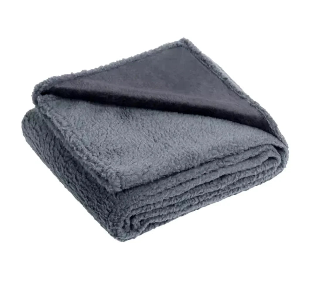 XL Thermal Pet Blanket (150 x 90) | Luxury Home Accessories | Heulog Glow