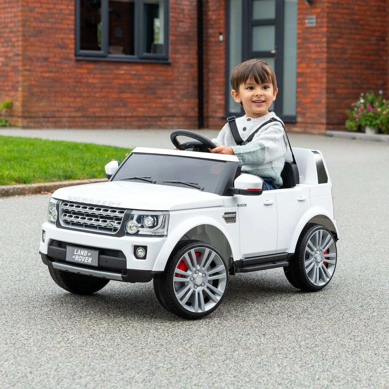 Xootz Land Rover Discovery 12v Ride On - White | Luxury Home Accessories | Heulog Glow